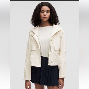 Lululemon Cropped Utility Windbreaker Oversized, NWT, Light Ivory, xxxs